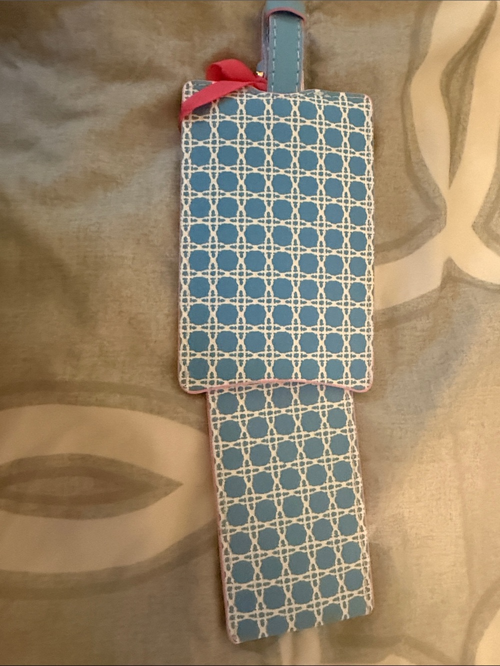 Lilly Pulitzer Blue and Pink Patterned Luggage Tag - Picture 4 of 4